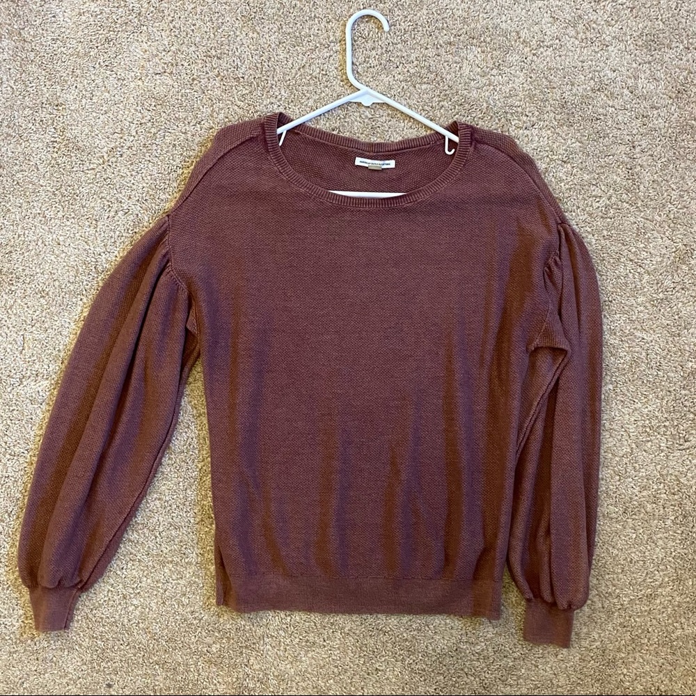 American Eagle Puff Sleeved sweatshirt